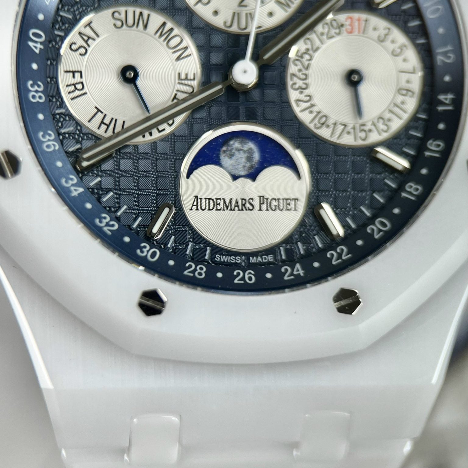 Audemars Piguet Royal Oak 26579CB en Céramique Blanche 41 mm