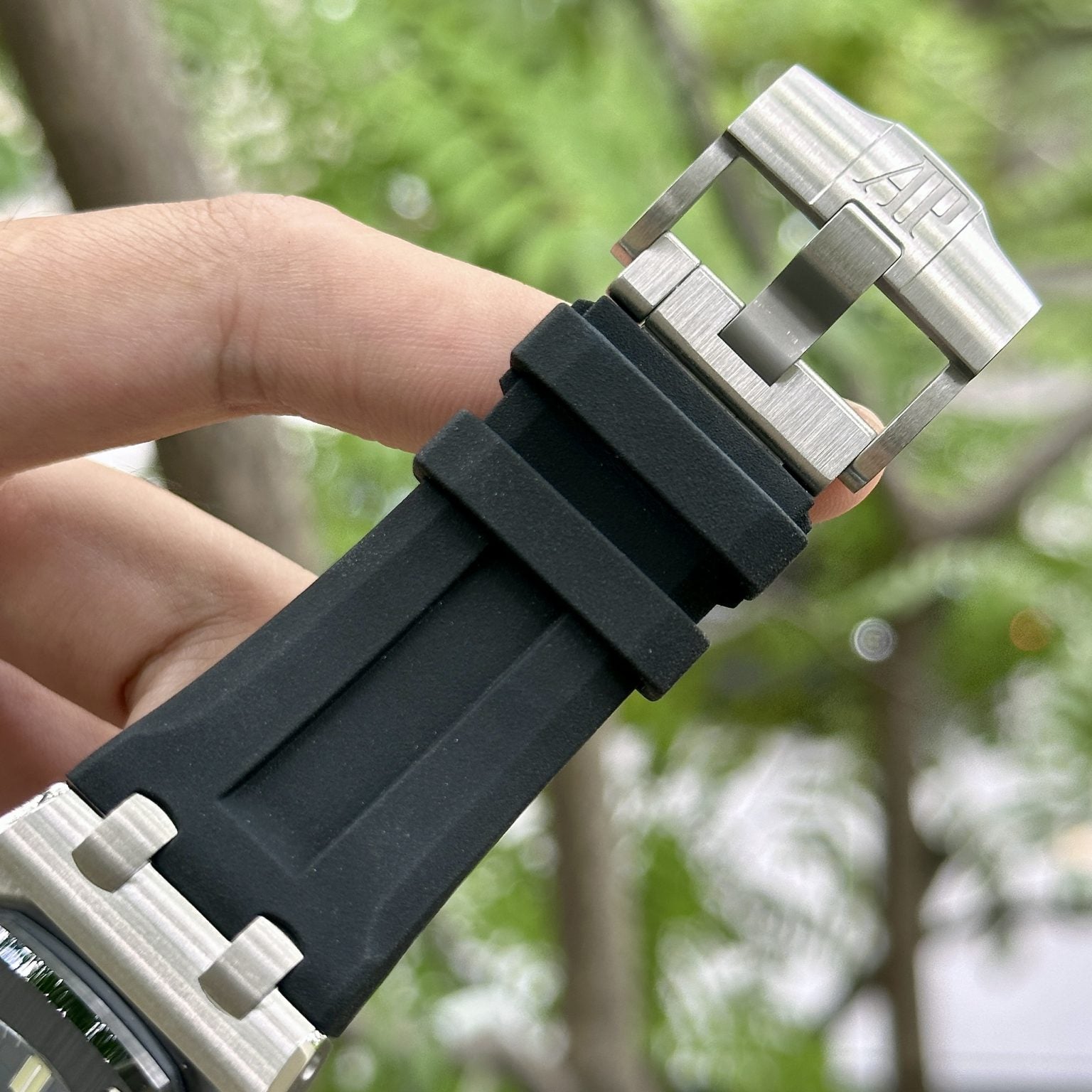 Audemars Piguet Royal Oak Offshore 15720ST Noire 42 mm