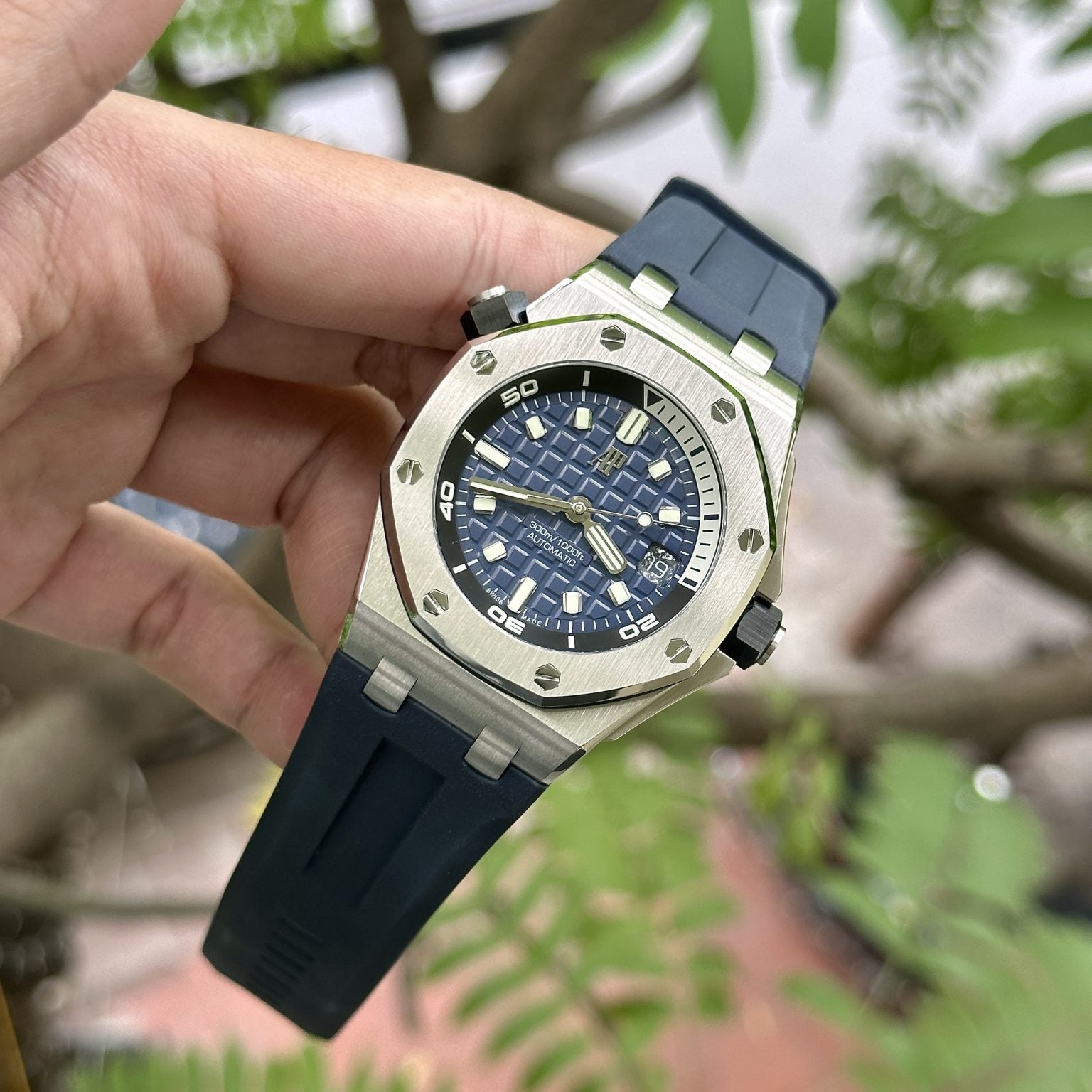 Audemars Piguet Royal Oak Offshore 15720ST Bleu 42 mm