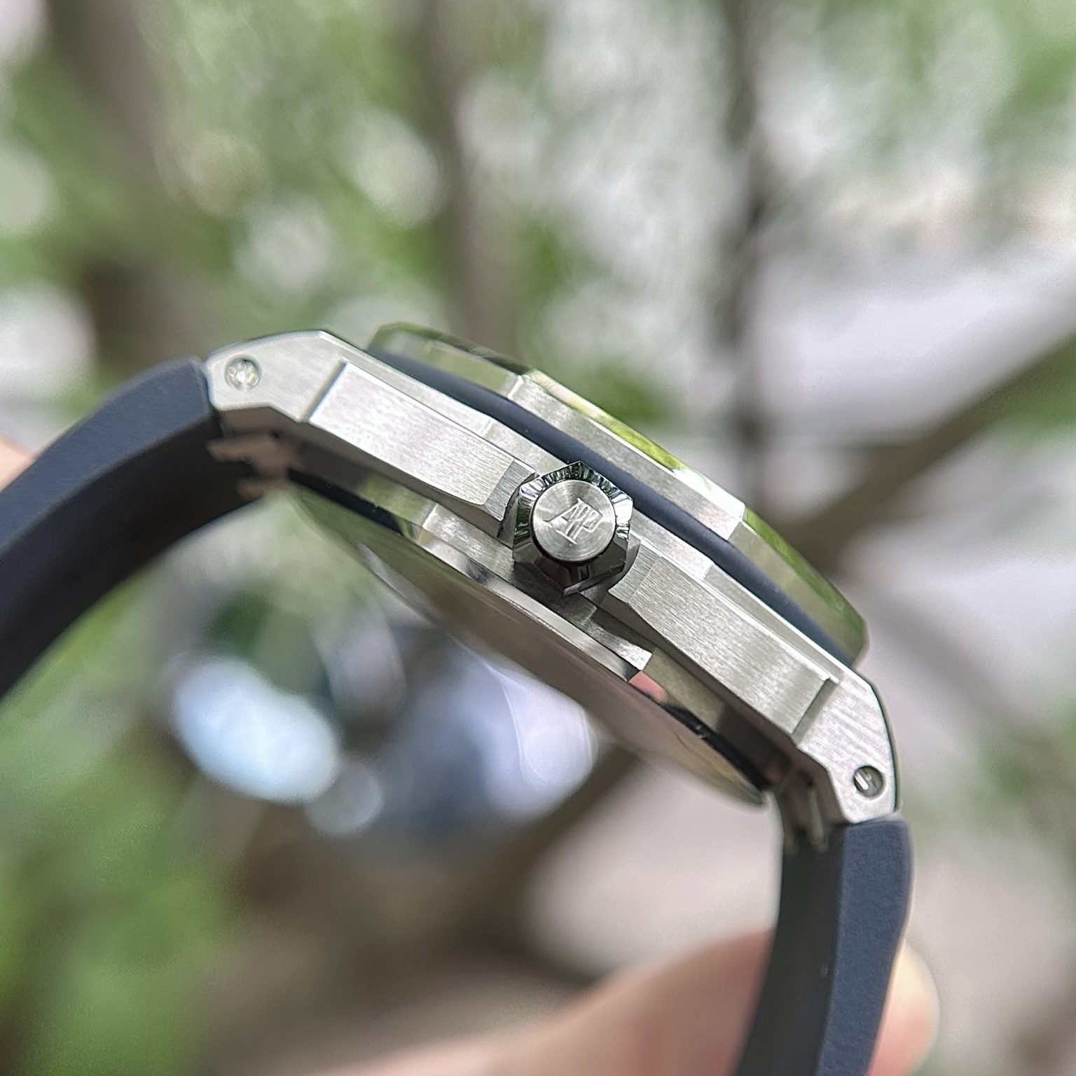 Audemars Piguet Royal Oak Offshore 15720ST Bleu 42 mm