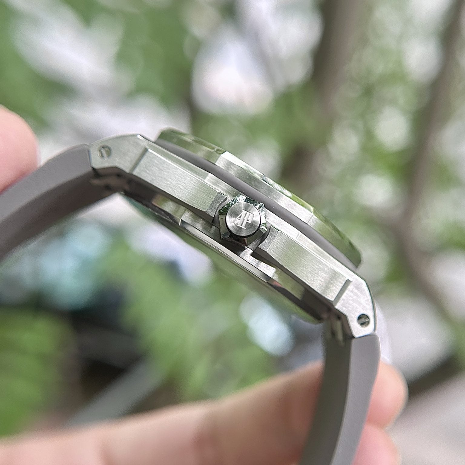 Audemars Piguet Royal Oak Offshore 15720ST Gris 42 mm