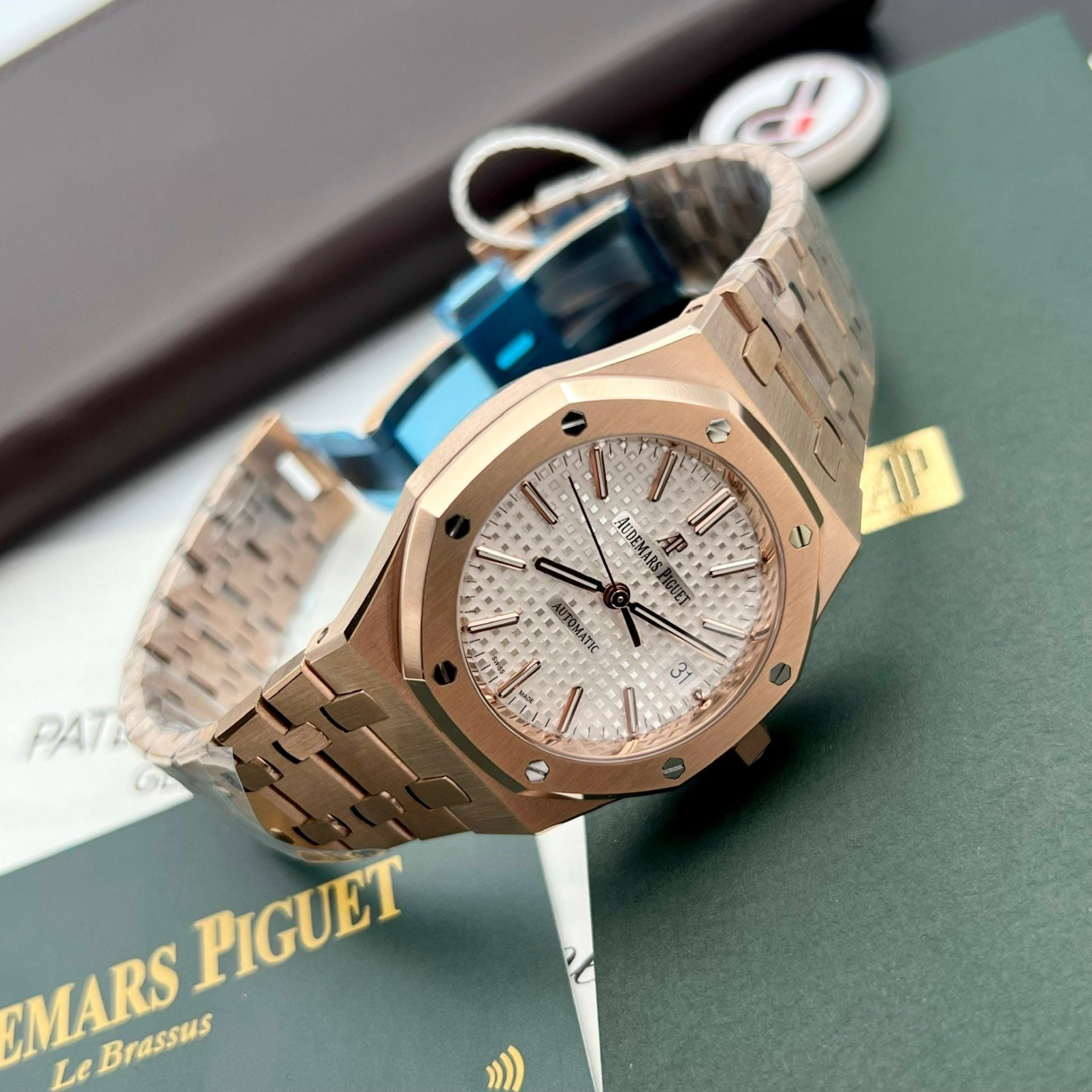 Audemars Piguet Royal Oak 15450 Or blanc IP Factory 37 mm