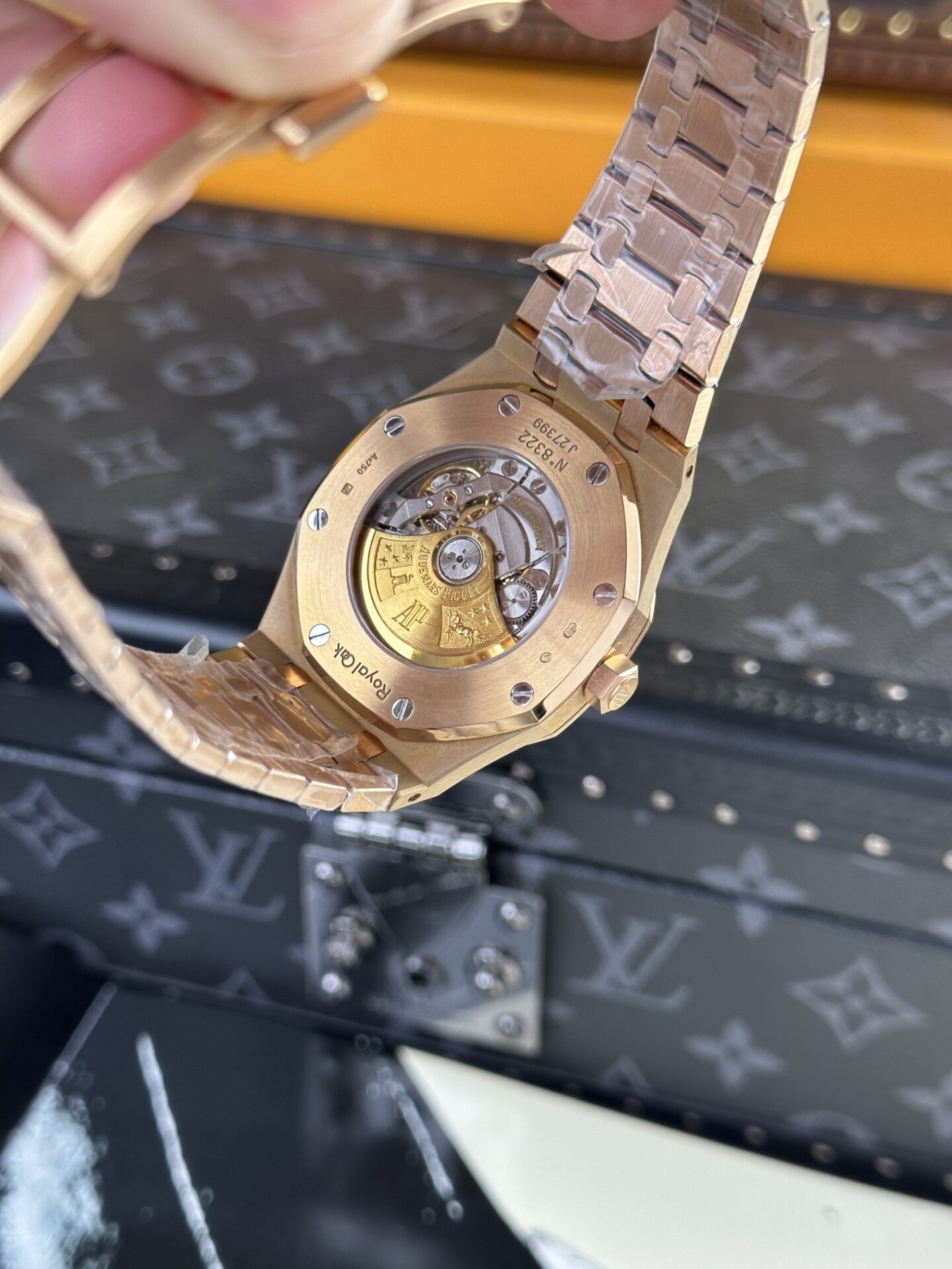 Audemars Piguet Royal Oak 15400OR Cadran Noir 41 mm