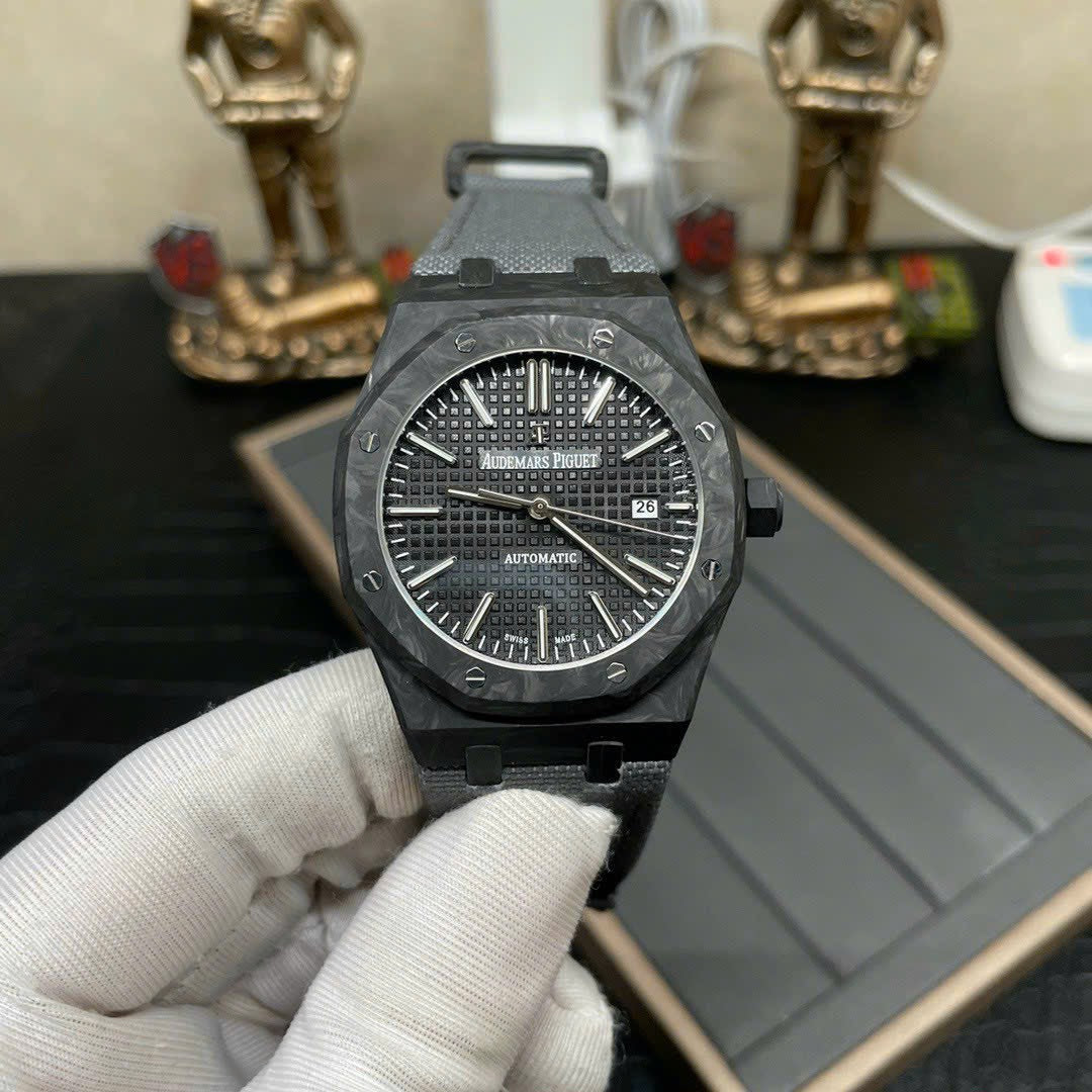 Audemars Piguet Royal Oak 15400 Cadran Carbone Noir 41 mm