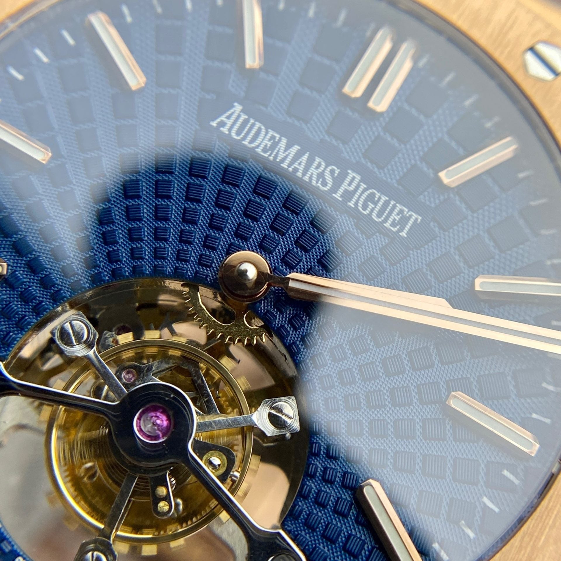 Audemars Piguet Royal Oak Tourbillon Or Rose 26522OR Cadran Bleu 41 mm