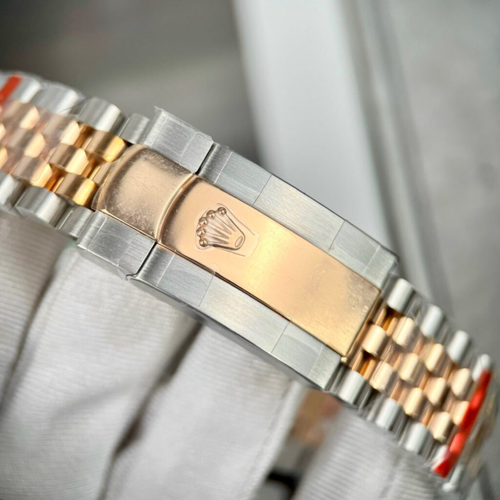 Rolex DateJust 126331 cadran argenté 41 mm