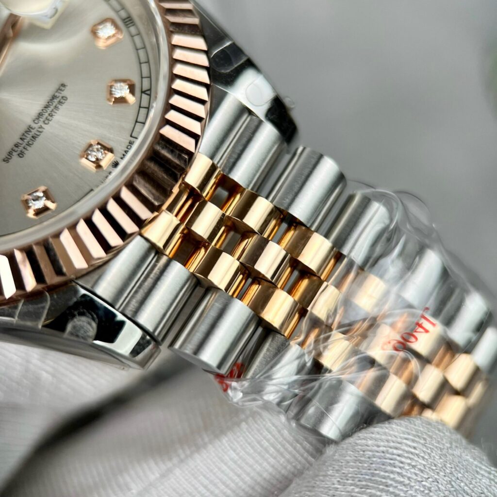 Rolex DateJust 126331 cadran argenté 41 mm