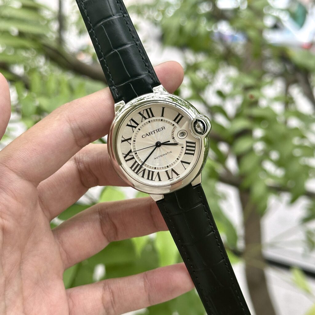 Bracelet en cuir Cartier Ballon Bleu 42 mm