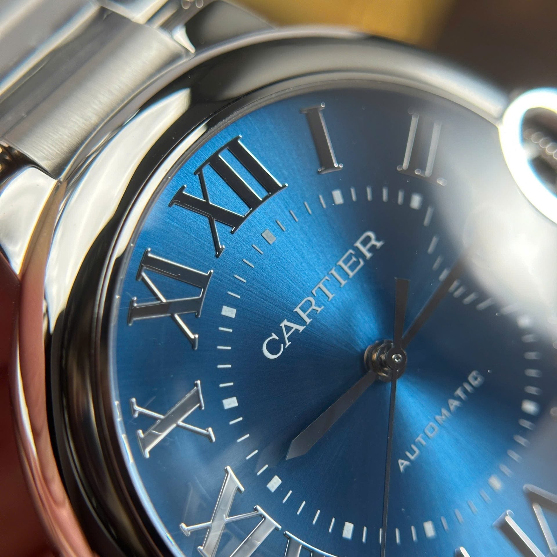 Montre Cartier Ballon Bleu Cadran Bleu Fil Métal 40 mm
