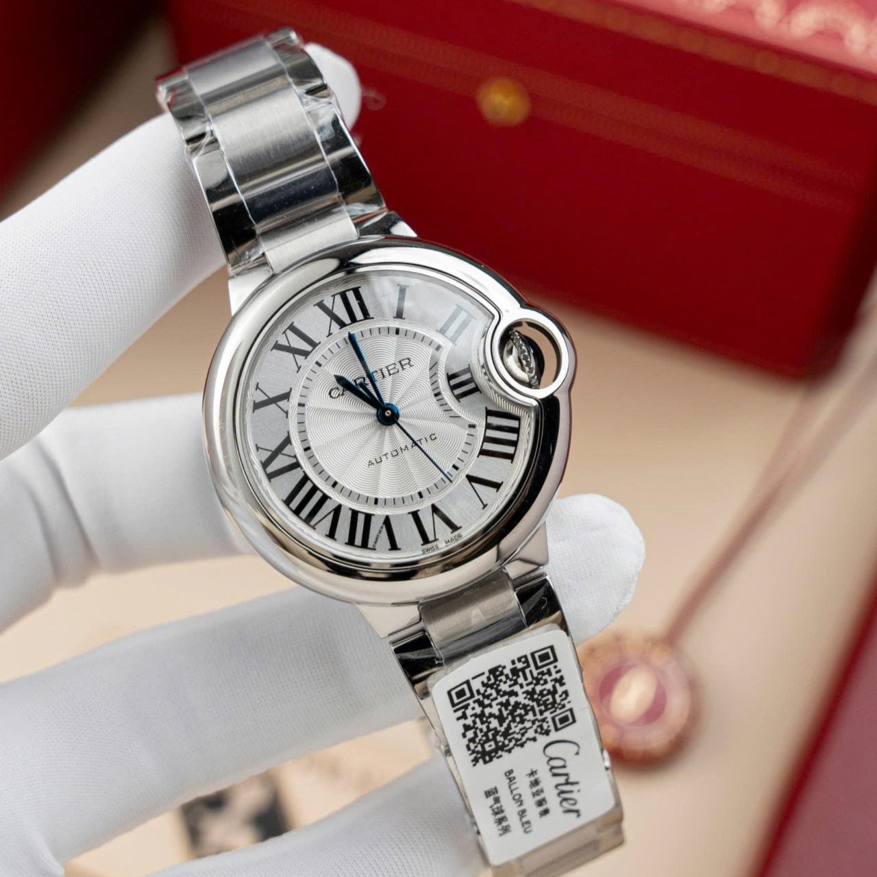 Montre Cartier Ballon Bleu W6920046, cadran blanc, fil métallique, 36 mm