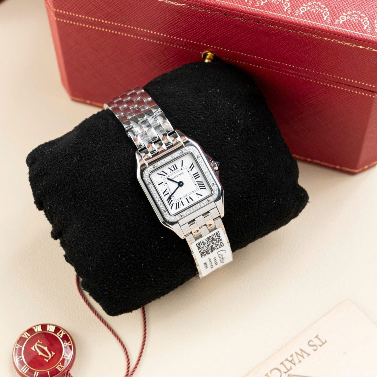 Montre Cartier Panthère W2PN0007, cadran blanc, fil métallique, 27 x 37 mm