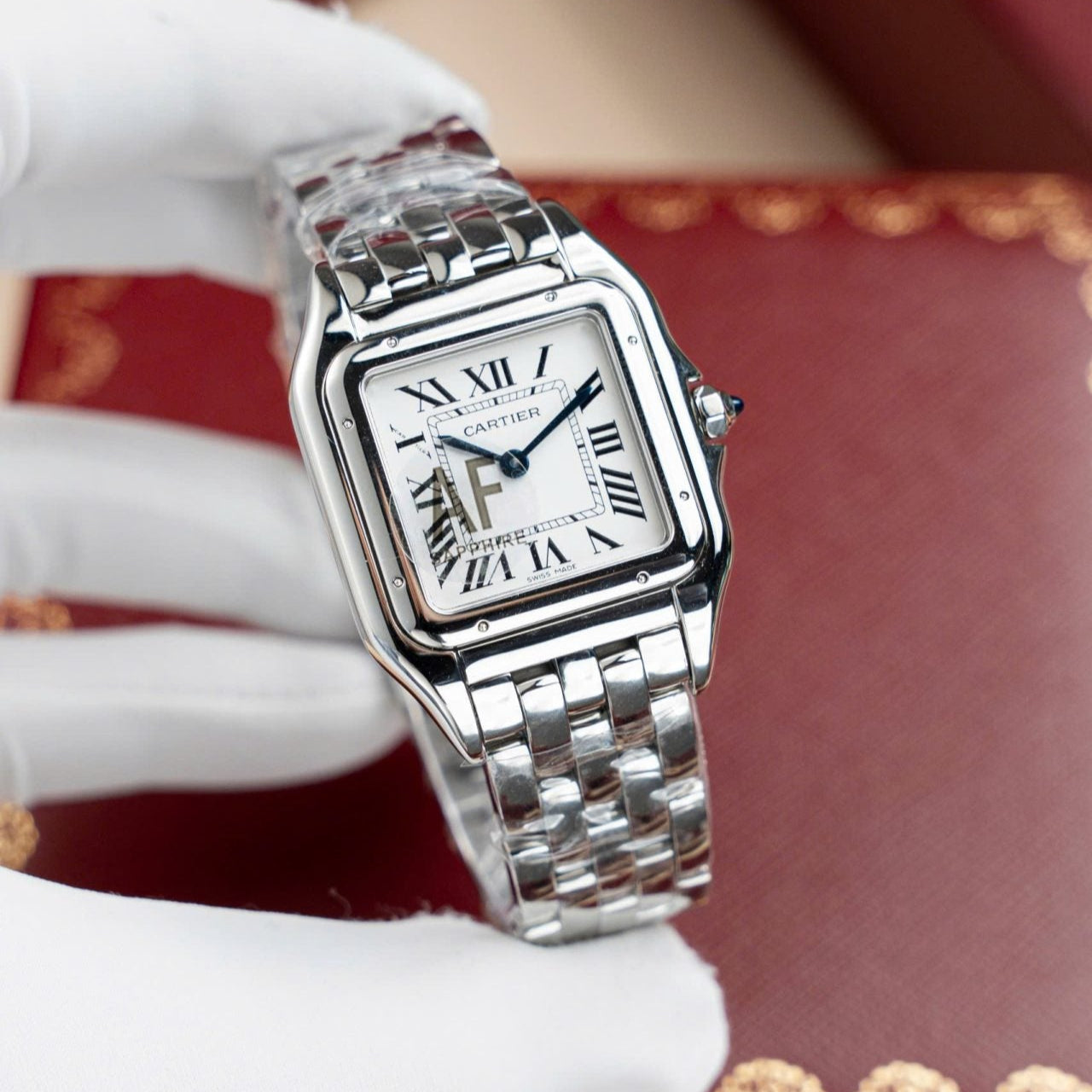 Montre Cartier Panthere WGPN0007 pour femme, cadran blanc, 27 x 37 mm