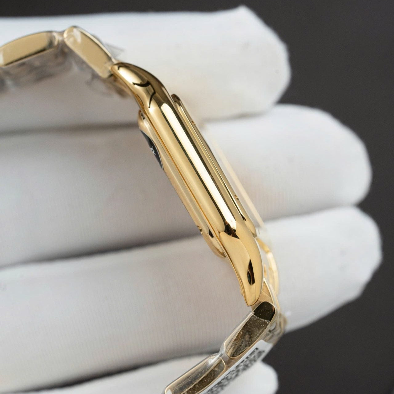 Montre Cartier Panthère WGPN0009, cadran blanc, fil métallique, 27 x 37 mm