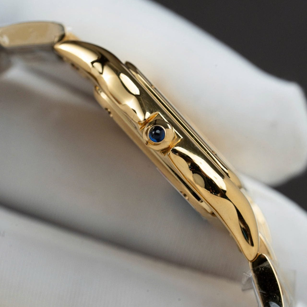 Montre Cartier Panthère WGPN0009, cadran blanc, fil métallique, 27 x 37 mm
