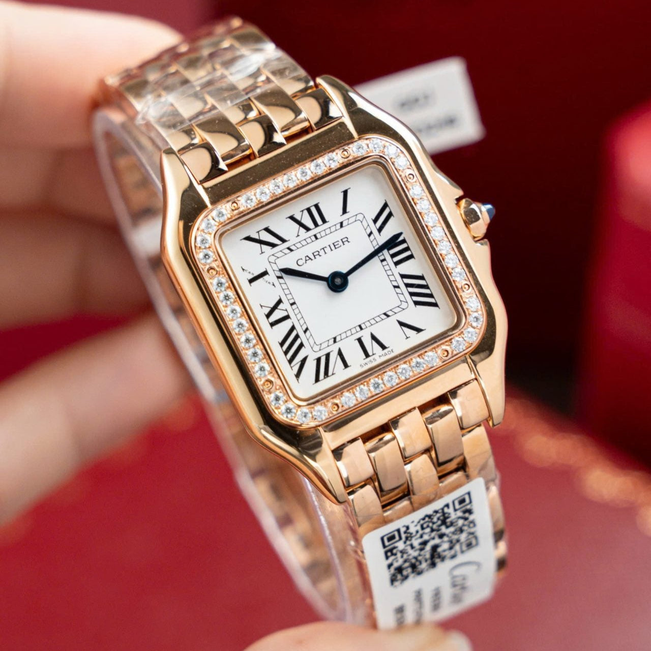 Montre Cartier Panthère WJPN0009 en or rose, diamants et moissanite, 27 x 37 mm