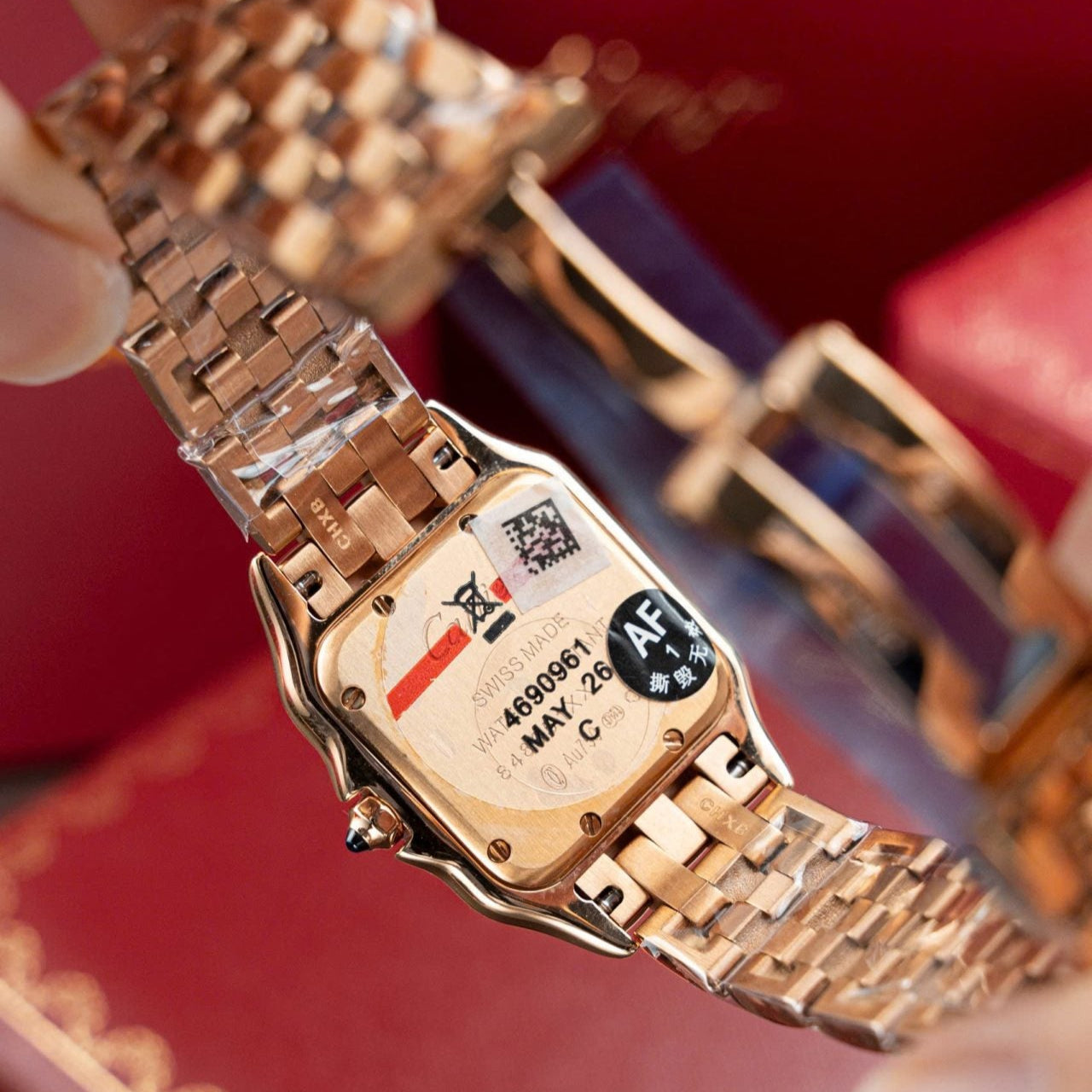 Montre Cartier Panthère WJPN0009 en or rose, diamants et moissanite, 27 x 37 mm