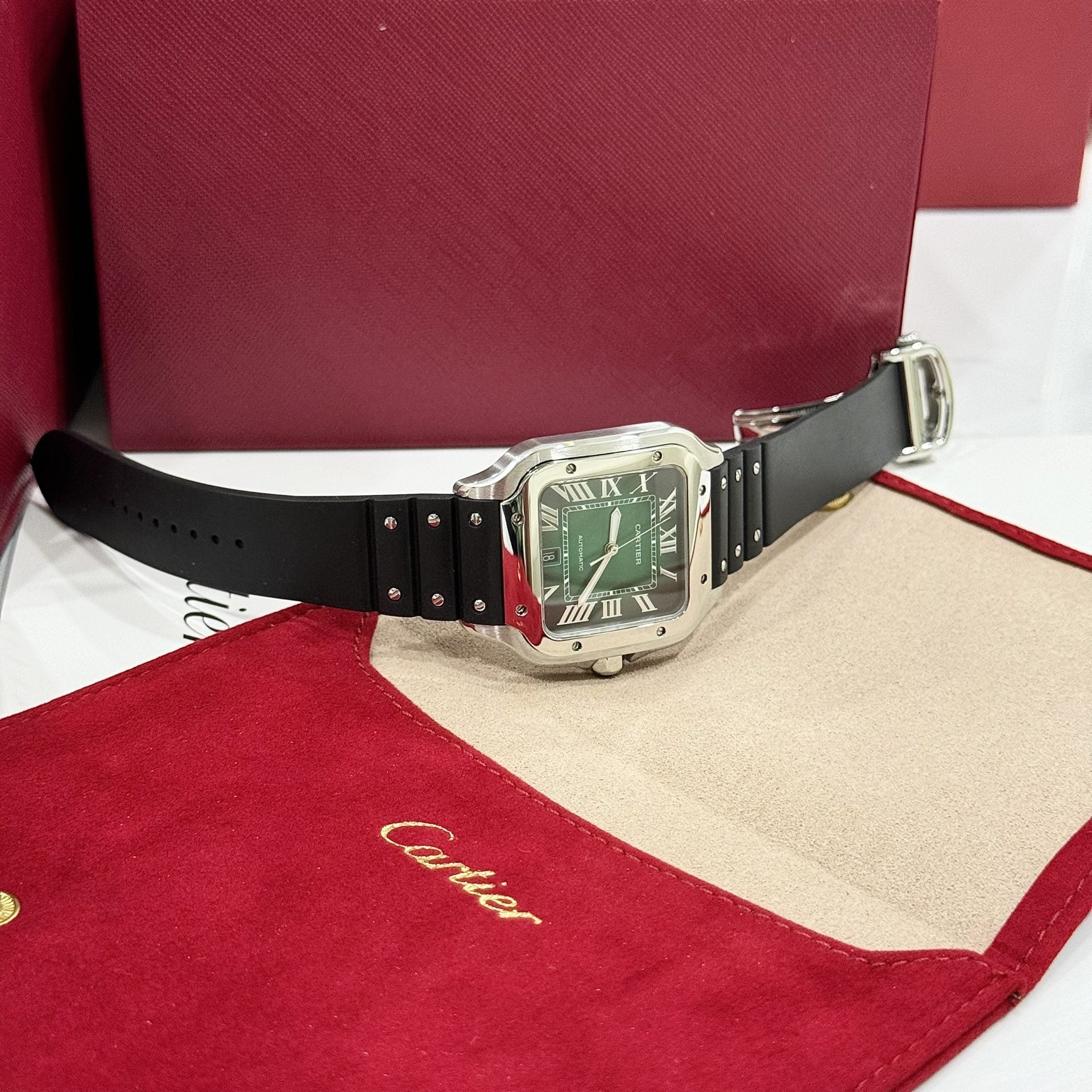 Montre Cartier Santos WSSA0061 avec cadran vert et bracelet en caoutchouc, 39,8 mm