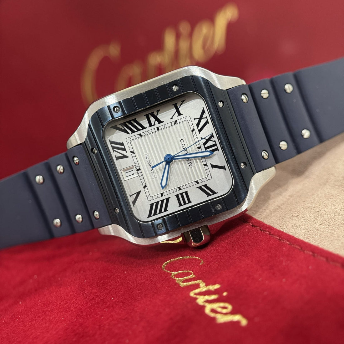 Cartier Santos watch with white dial and rubber strap, 39.8 mm
