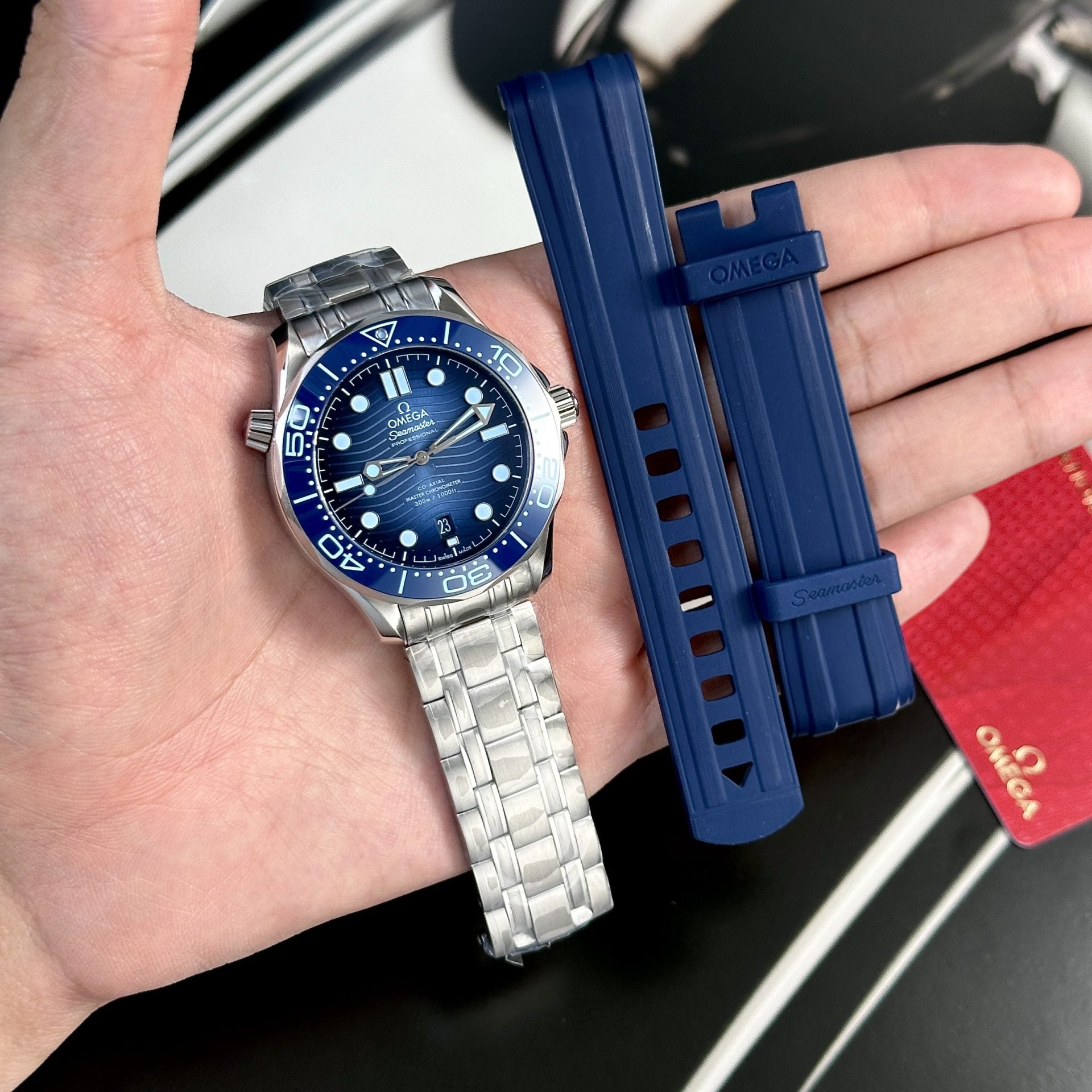 Omega Seamaster Sommerblaues Zifferblatt 42 mm