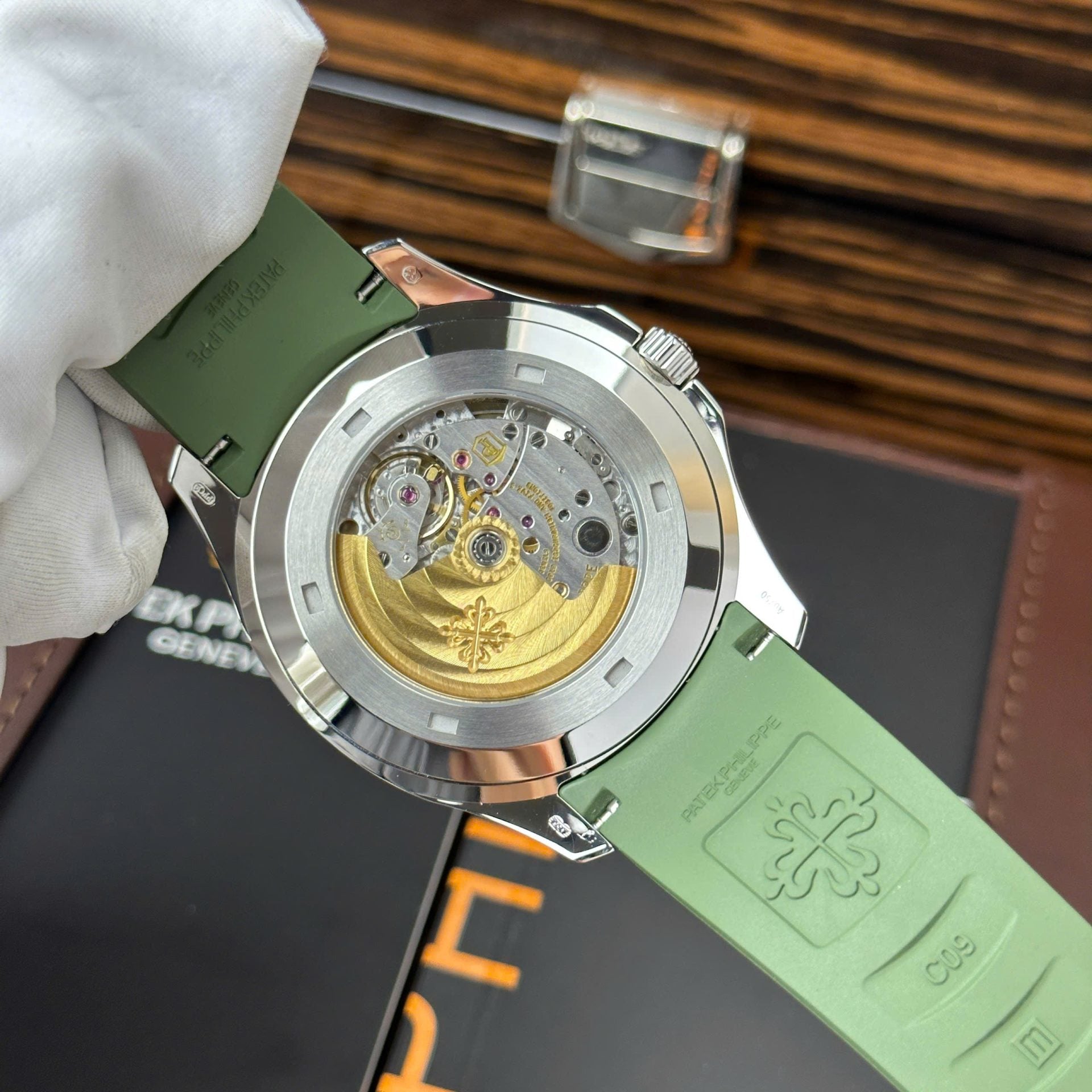 Patek Philippe Réplique Montre Aquanaut 5168 Vert 3K Factory 42,2 mm