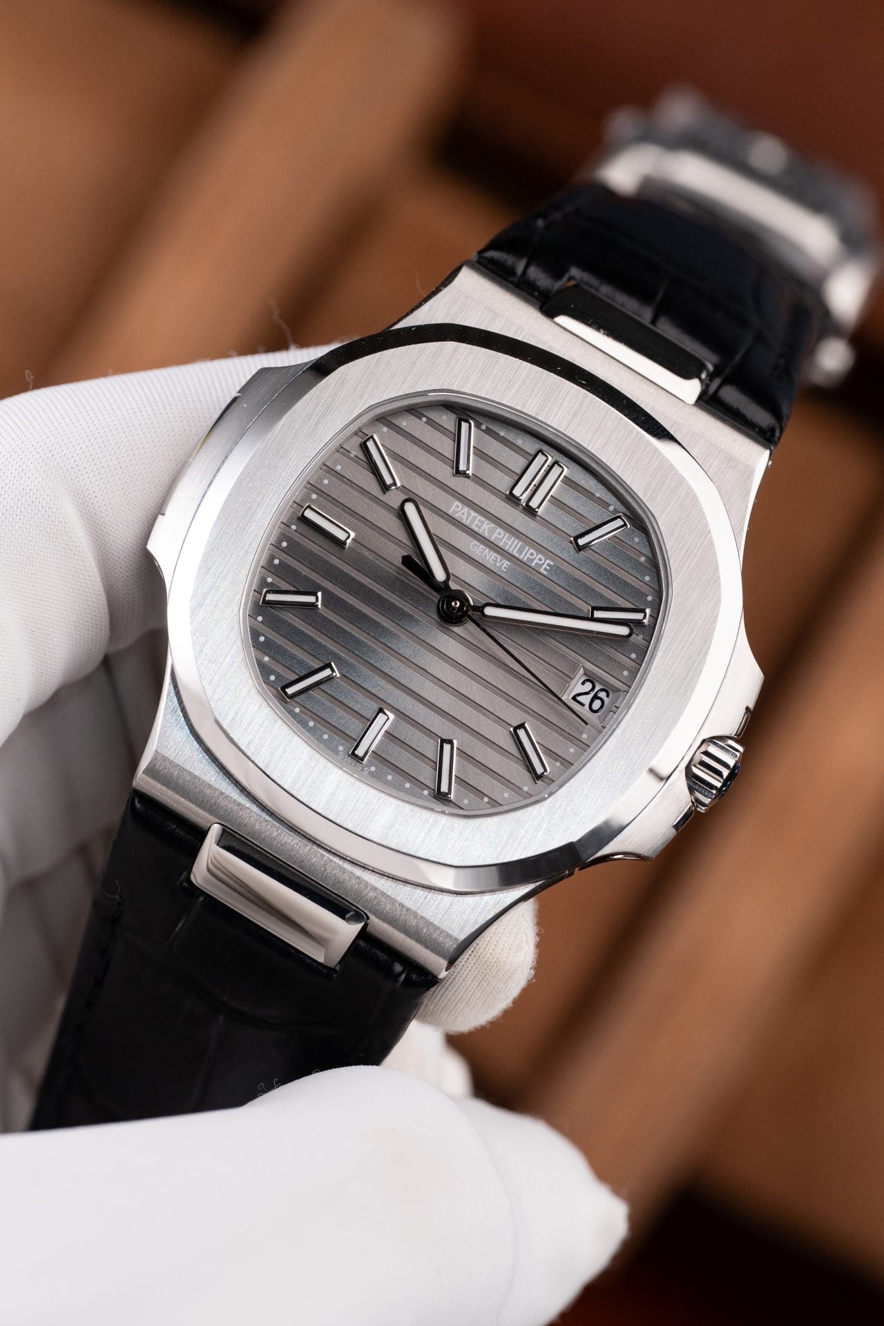 Patek Philippe Nautilus 5711 Cadran gris Bracelet cuir BBF Factory 40 mm