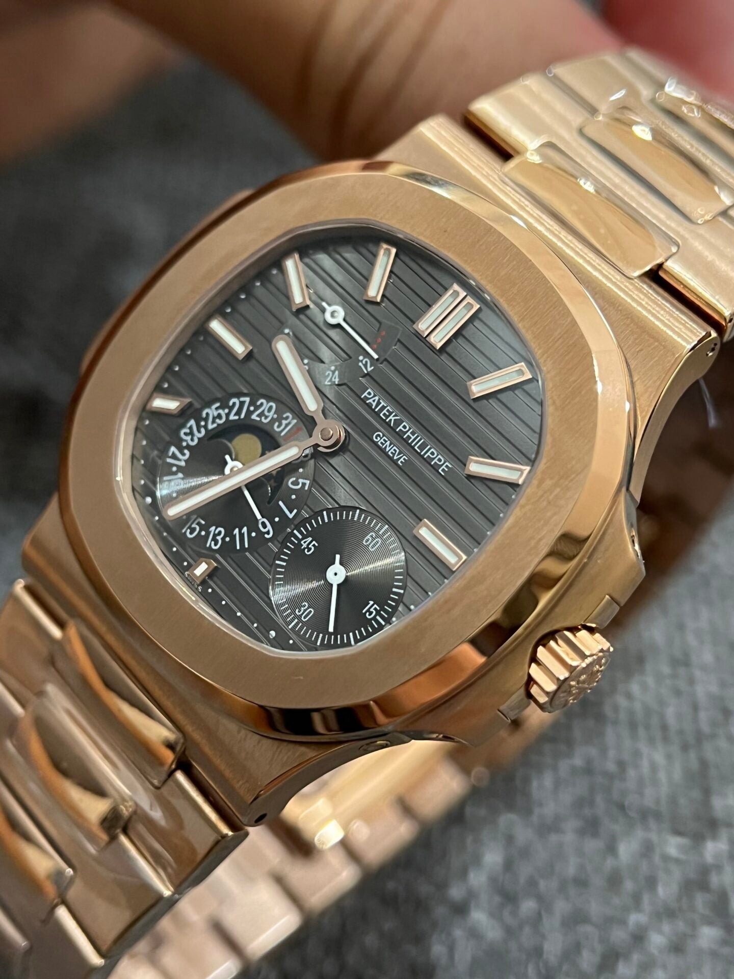 Patek Philippe Nautilus 5712 Cadran Gris PPF Factory 40 mm