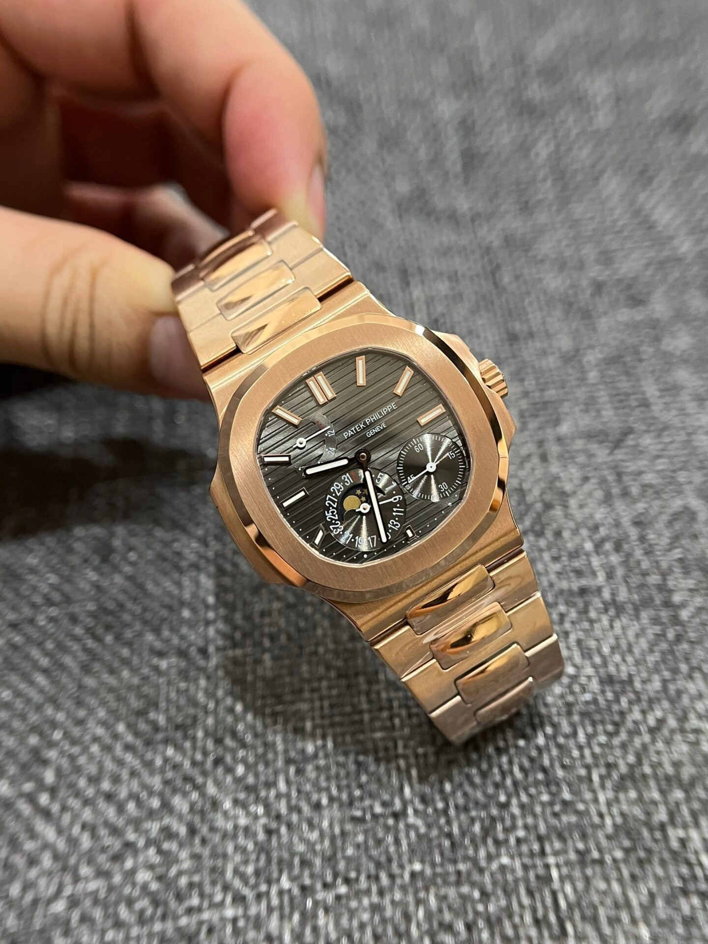 Patek Philippe Nautilus 5712 Cadran Gris PPF Factory 40 mm