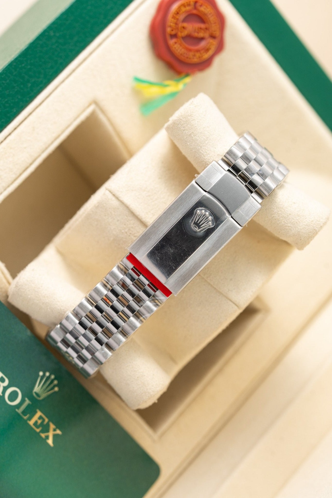 Rolex DateJust 126334 Cadran Bleu - Numéro Lumineux 41mm