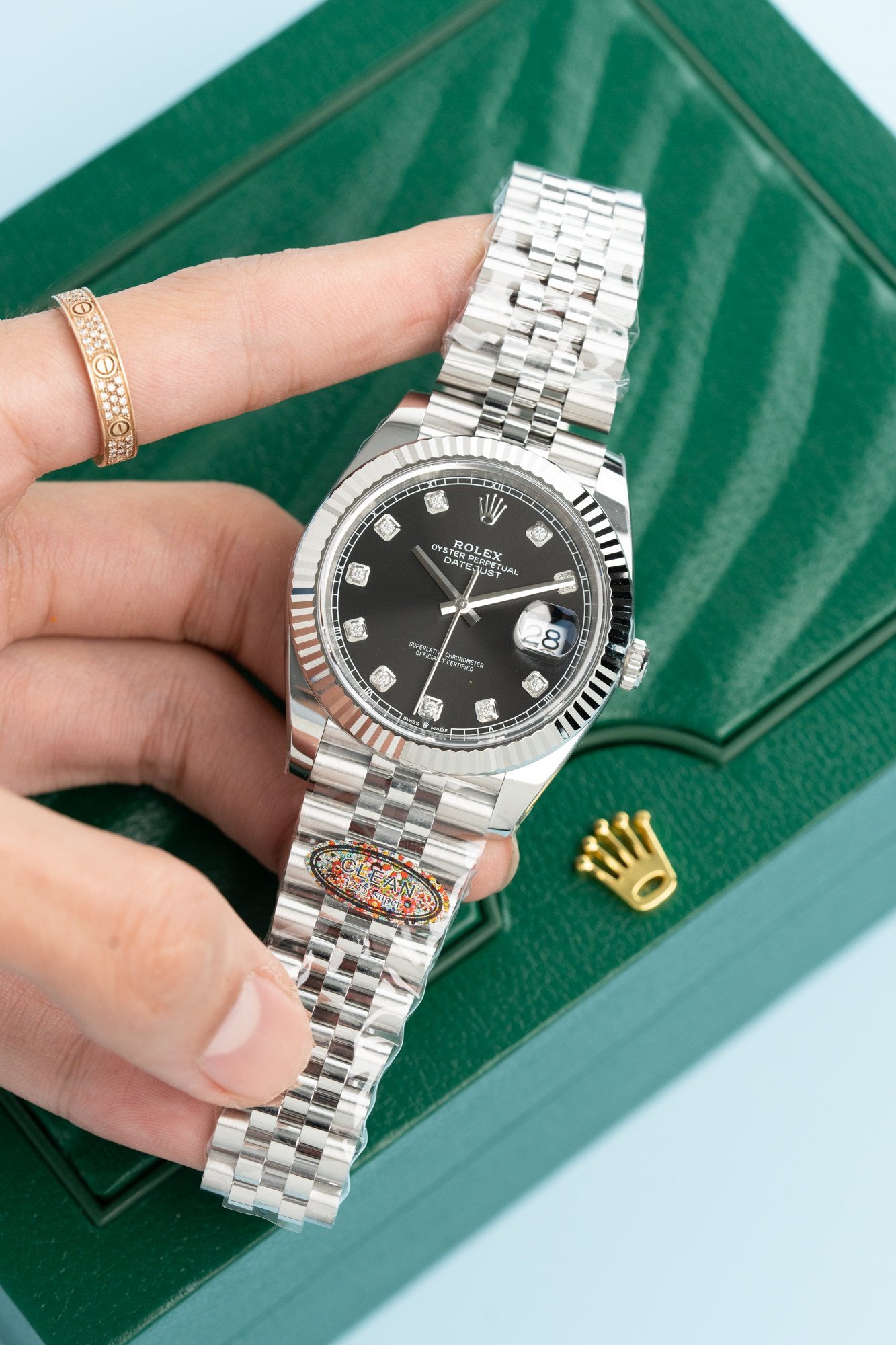 Rolex DateJust 126334 Cadran Noir Pierre Chiffres 41mm