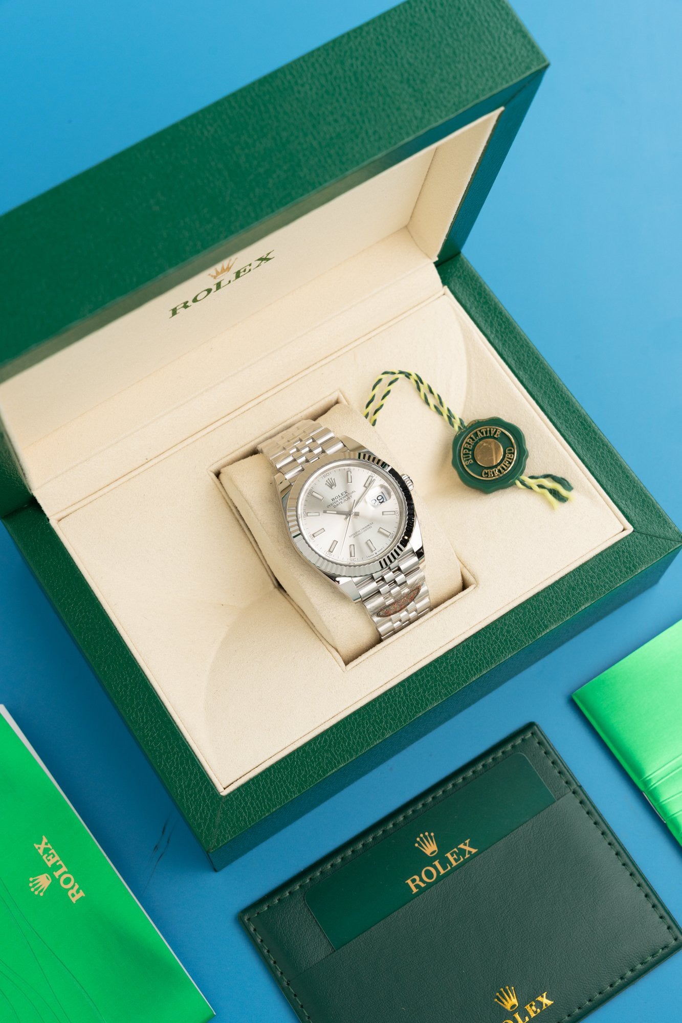 Rolex DateJust 126334 Cadran Argenté Pierre chiffres 41mm