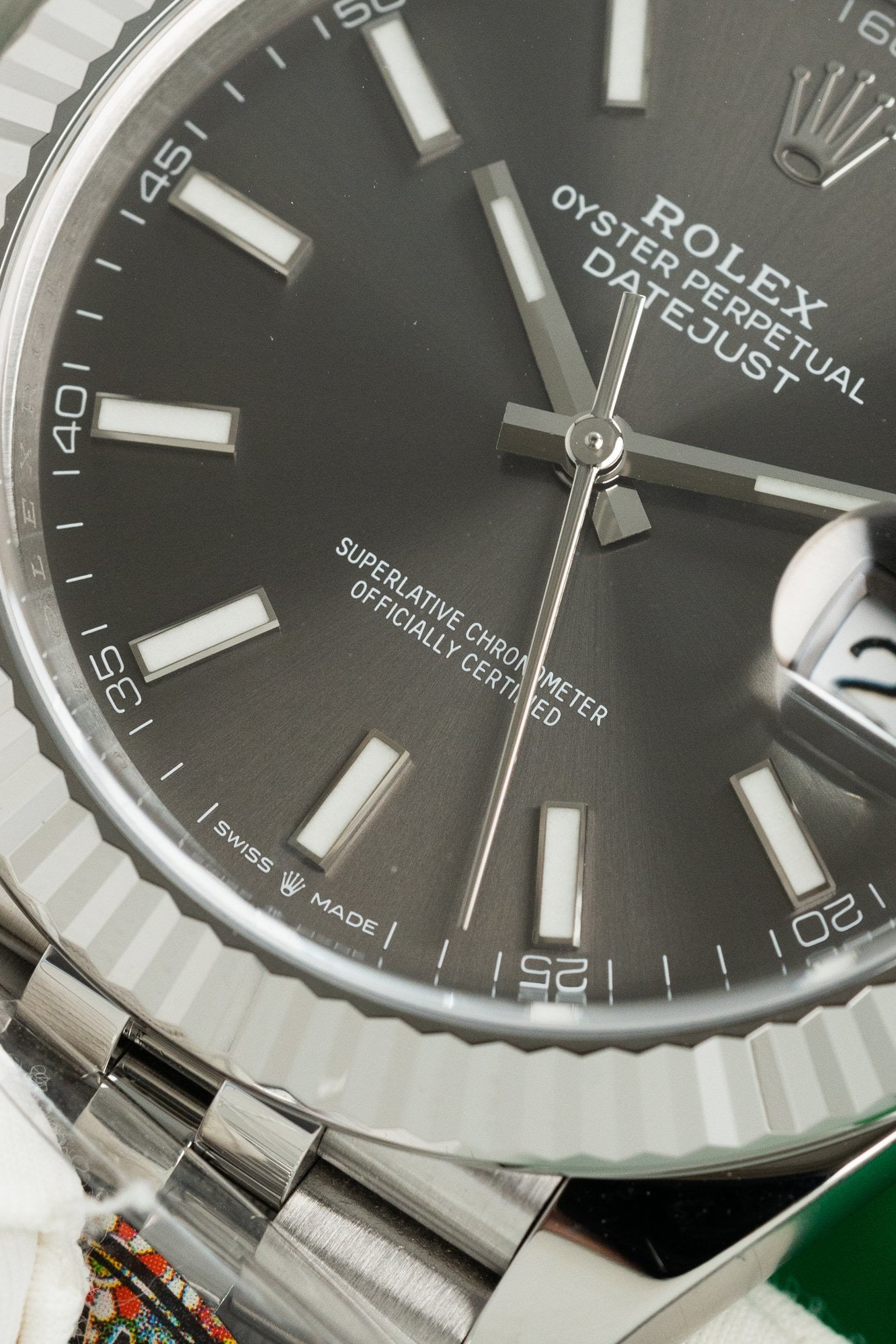 Rolex DateJust 126334 Cadran Gris lumineux 41mm