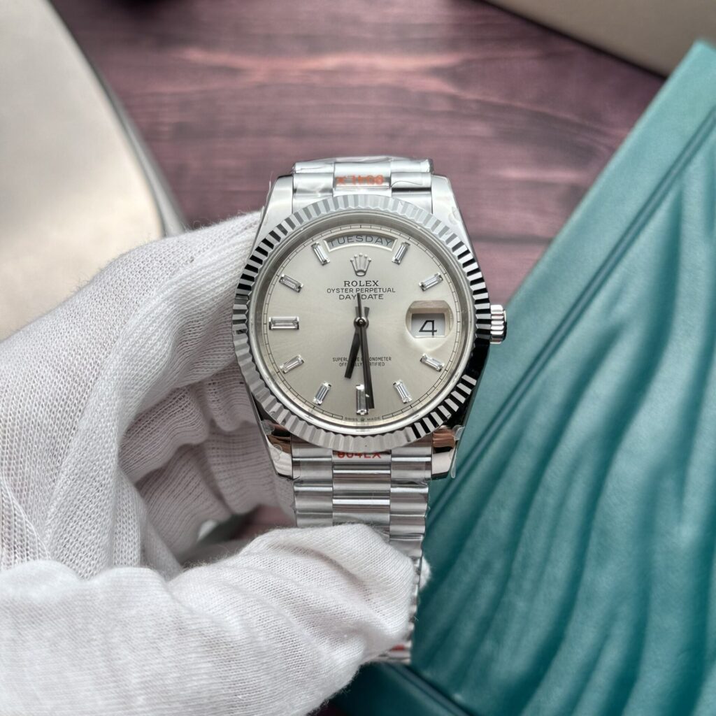 Rolex Day-Date 226236 Cadran Argenté Version 3 - 40mm