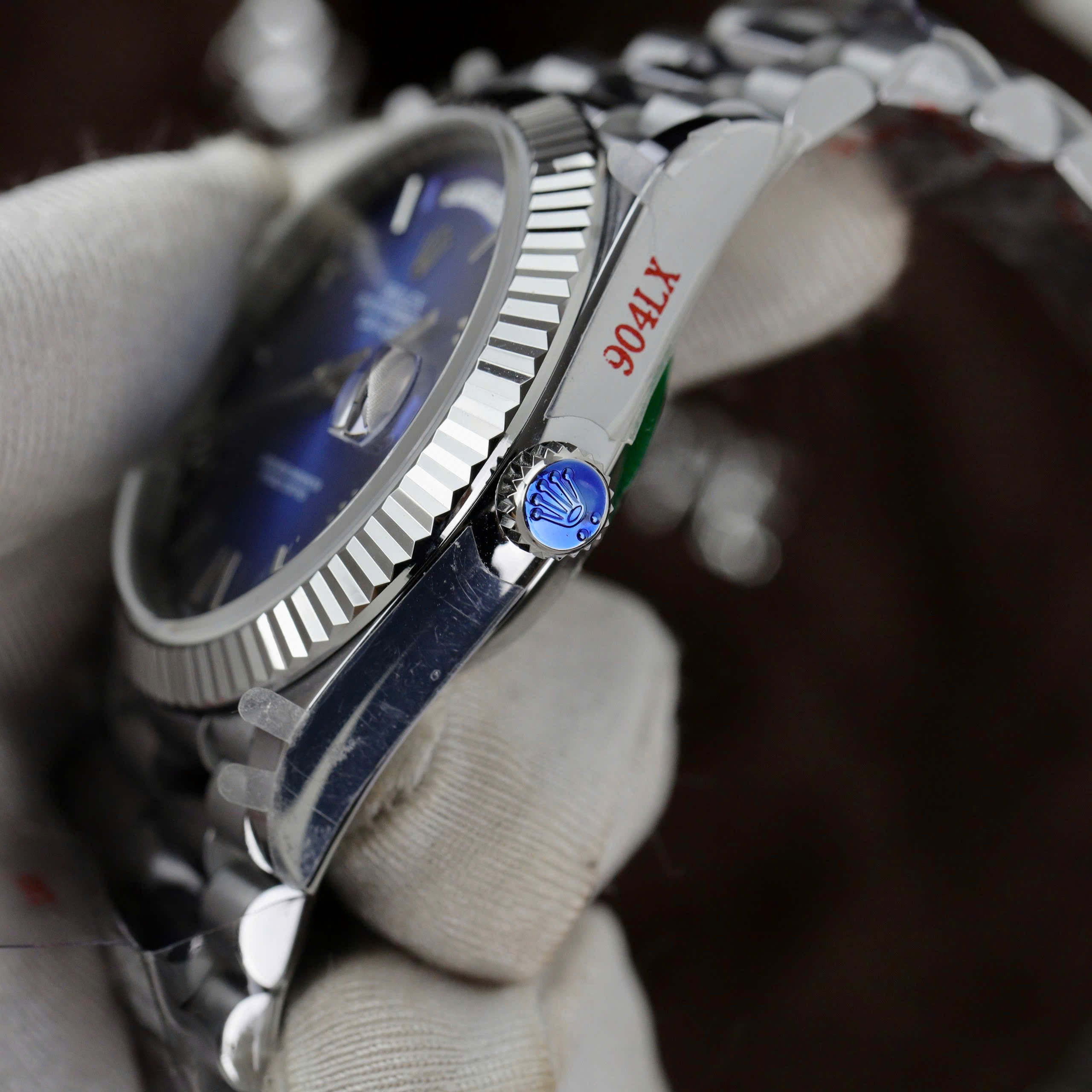 Rolex Day-Date 228236 Cadran bleu ombré 40mm