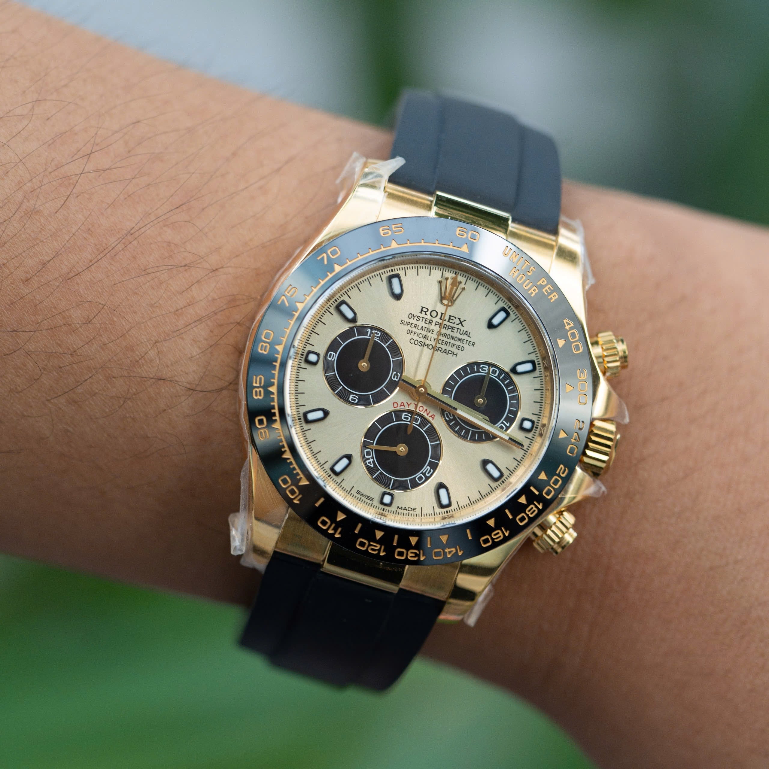 Rolex Cosmograph Daytona 116518LN Pikachu 40mm