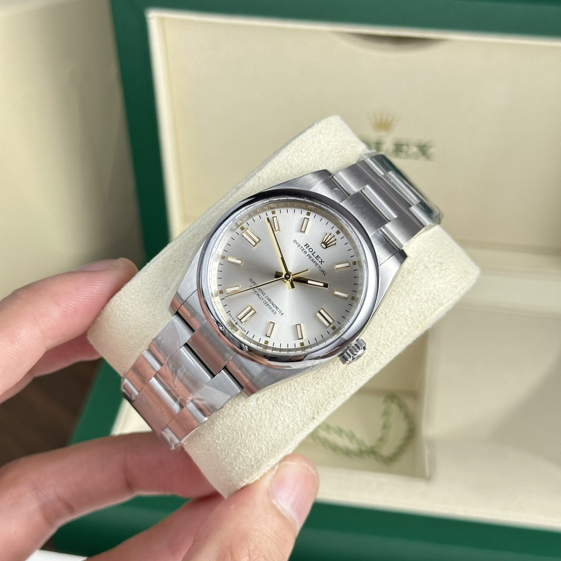 Rolex Oyster Perpetual 126000 Cadran argenté 36 mm