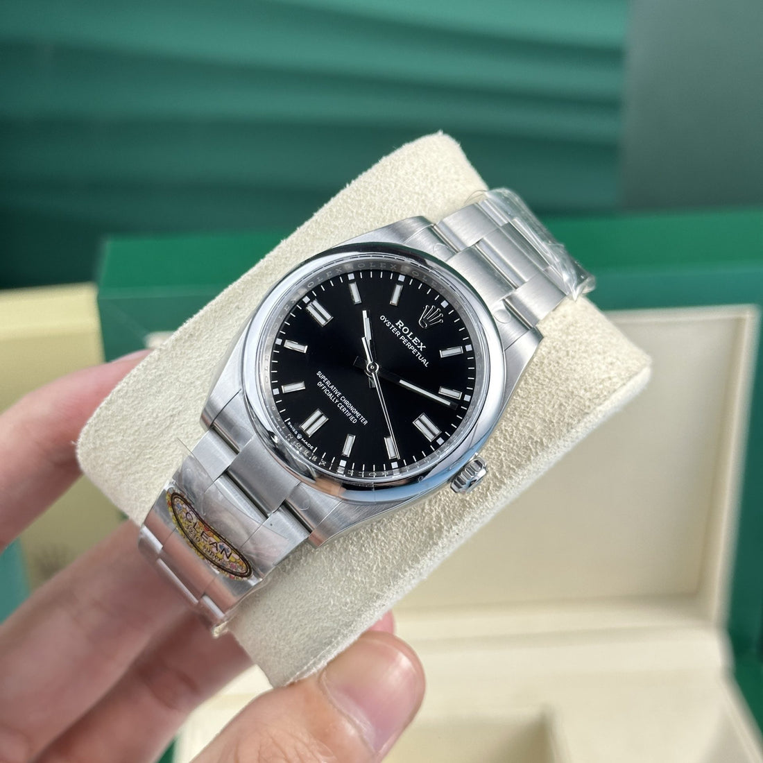 Rolex Oyster Perpetual 126000 Cadran noir 36 mm