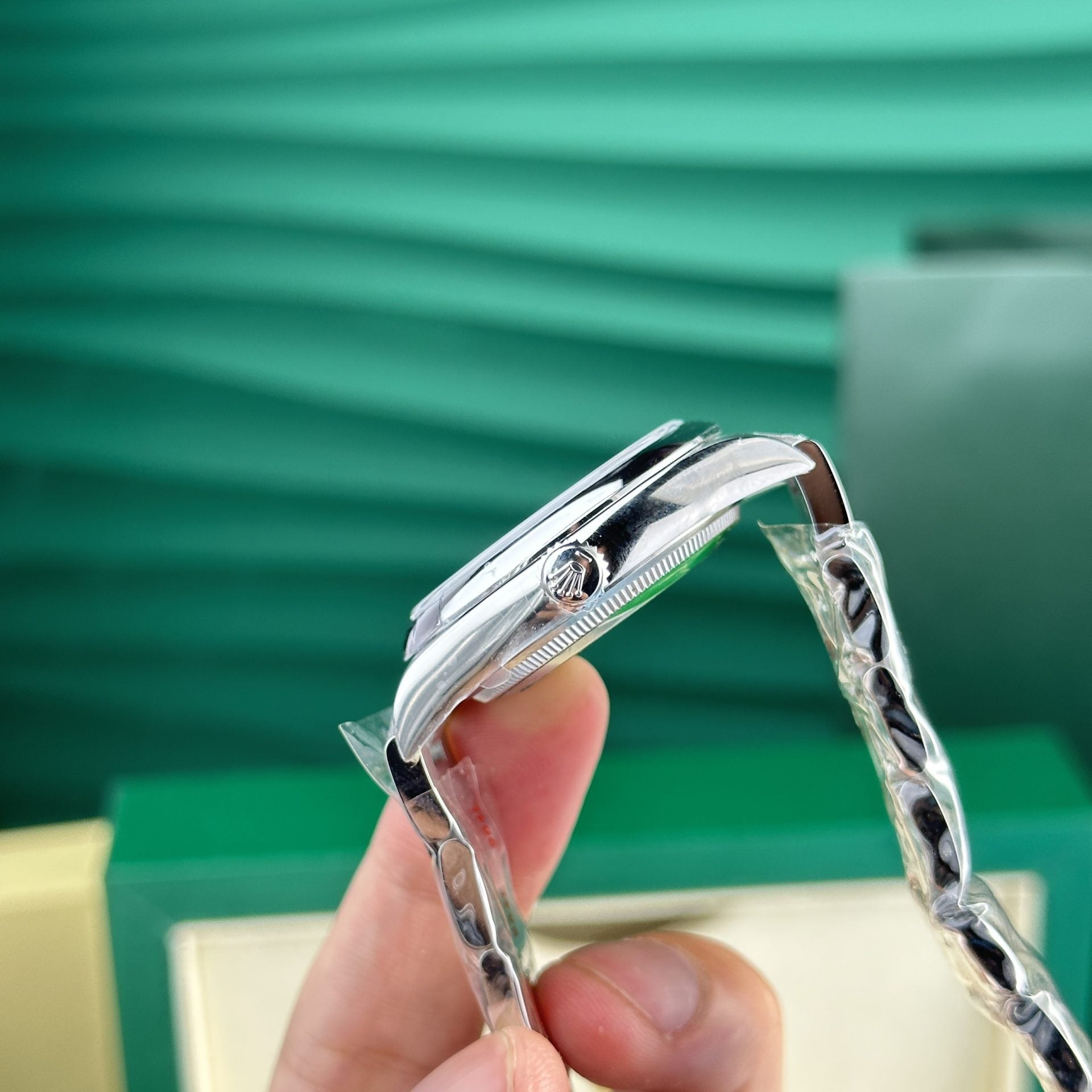 Rolex Oyster Perpetual 126000 Cadran noir 36 mm