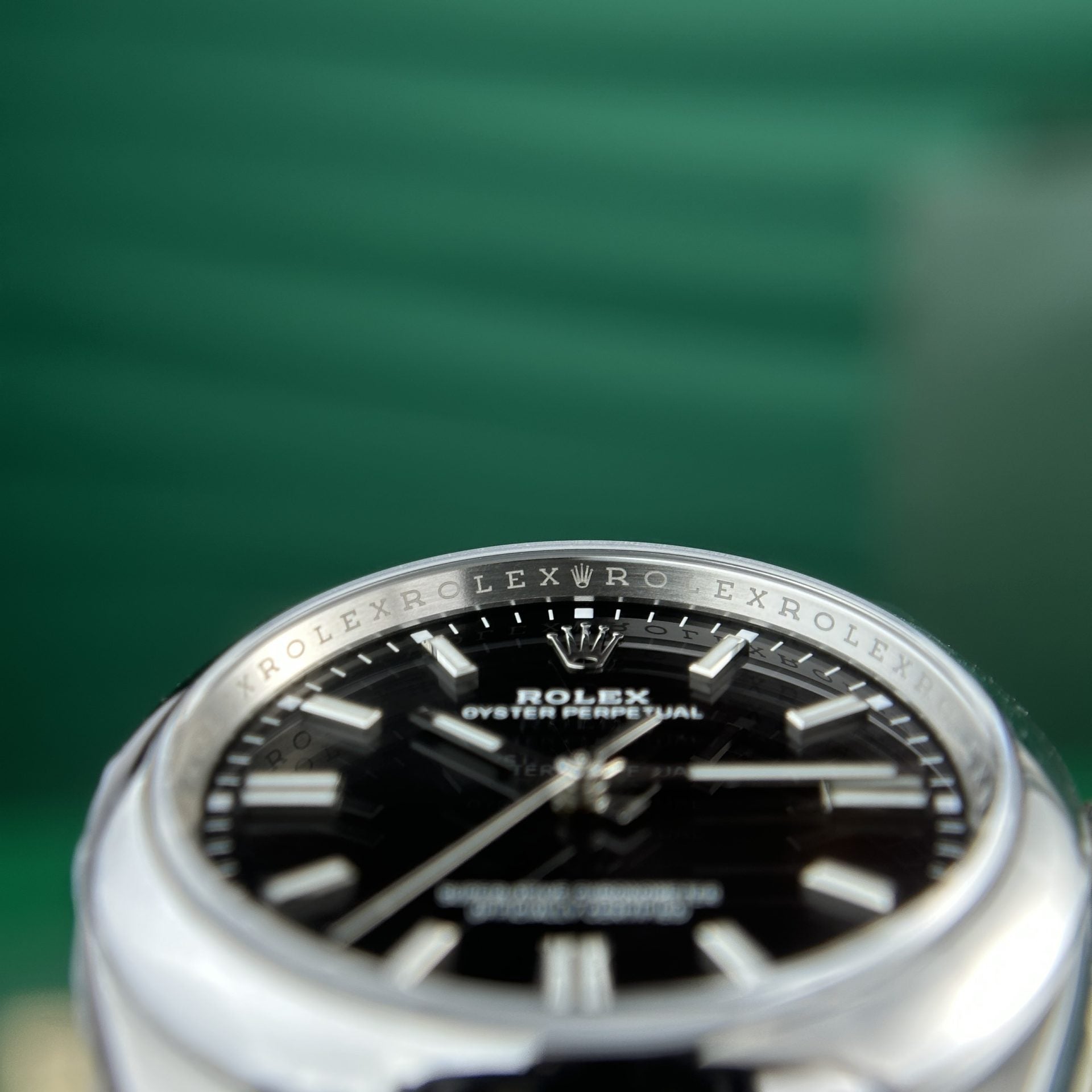 Rolex Oyster Perpetual 126000 Cadran noir 36 mm