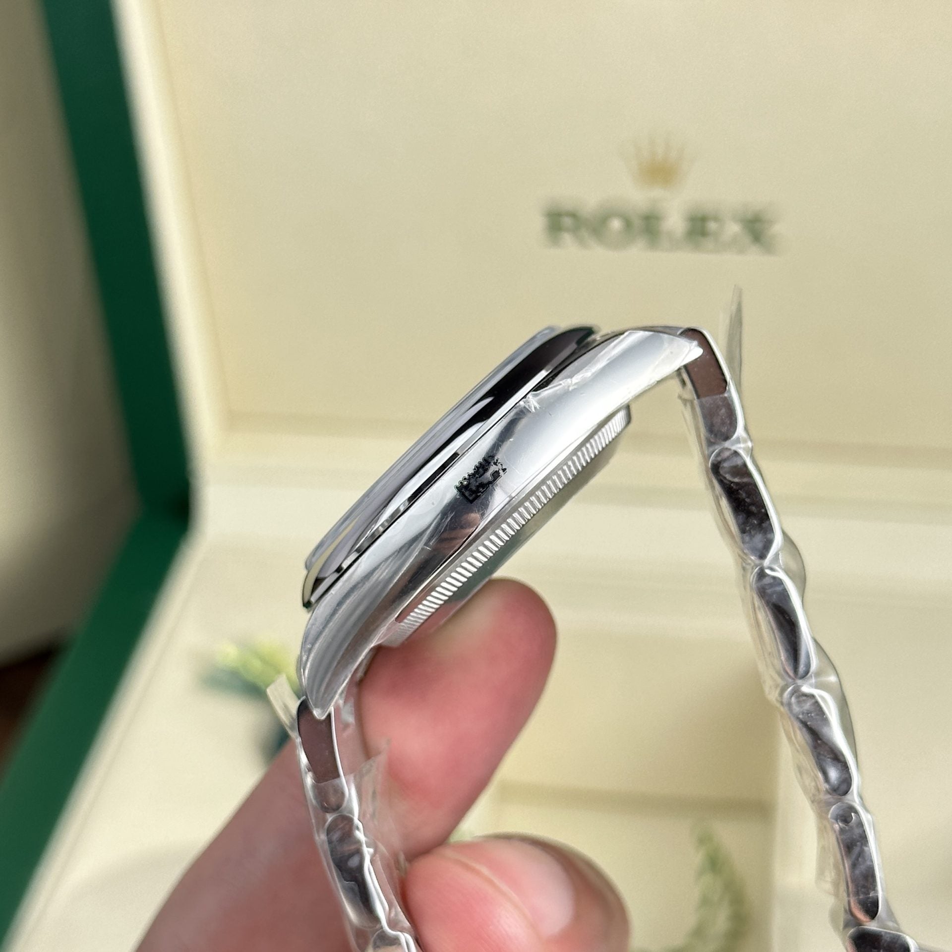 Rolex Oyster Perpetual 126000 Cadran argenté 36 mm