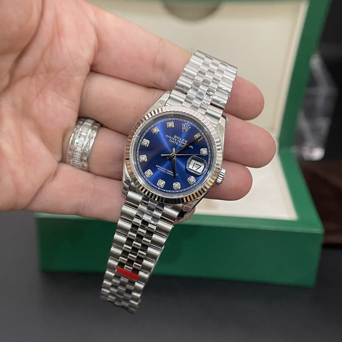 Rolex DateJust 126234 Cadran bleu 36 mm