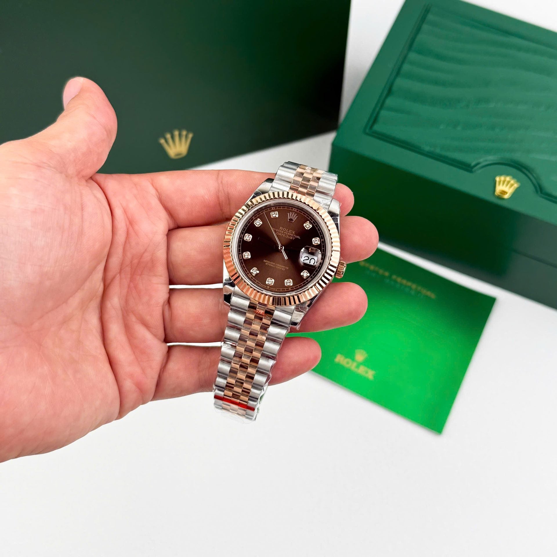 Rolex DateJust 126331 Cadran chocolat jubilé bracelet 41mm