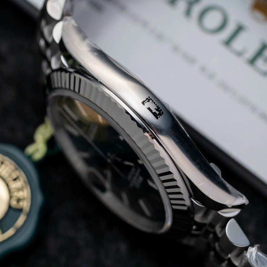 Rolex DateJust 126334 Cadran vert jubilé bracelet 41mm