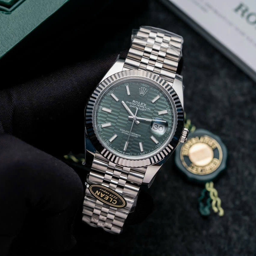 Rolex DateJust 126334 Cadran vert jubilé bracelet 41mm