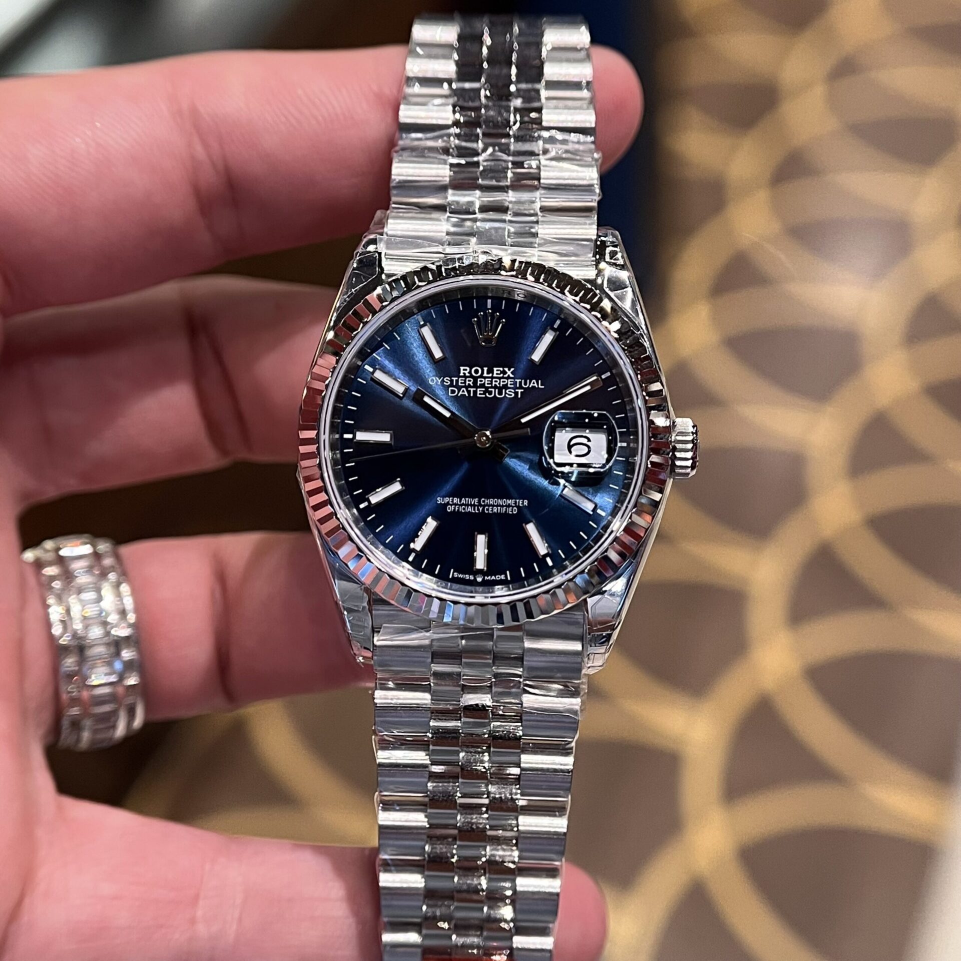 Rolex DateJust 126334 Cadran bleu 36 mm