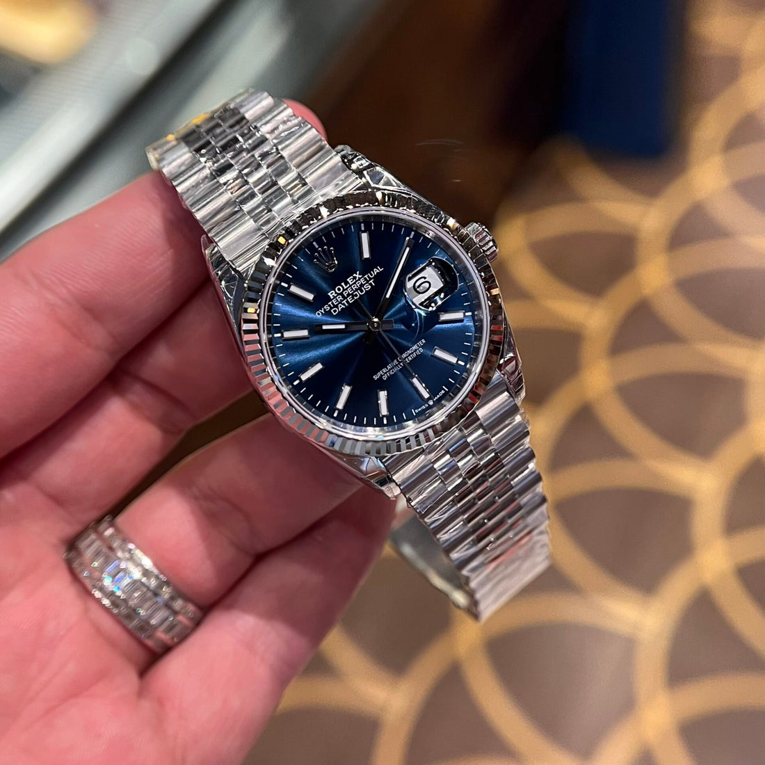 Rolex DateJust 126334 Cadran bleu 36 mm