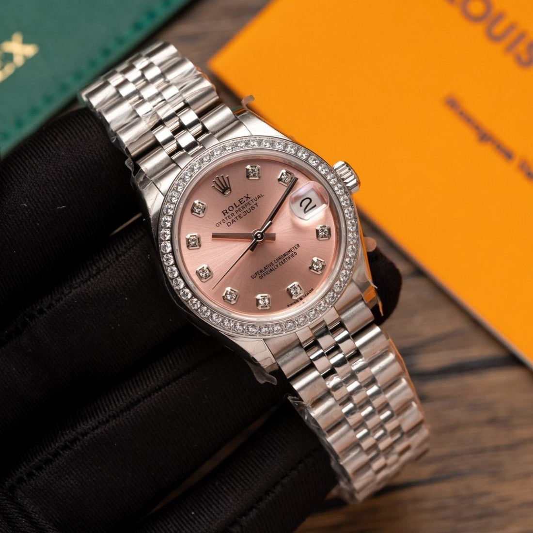 Rolex Clone Watch DateJust 278273 Pink Dial Jubilee Strap 31mm
