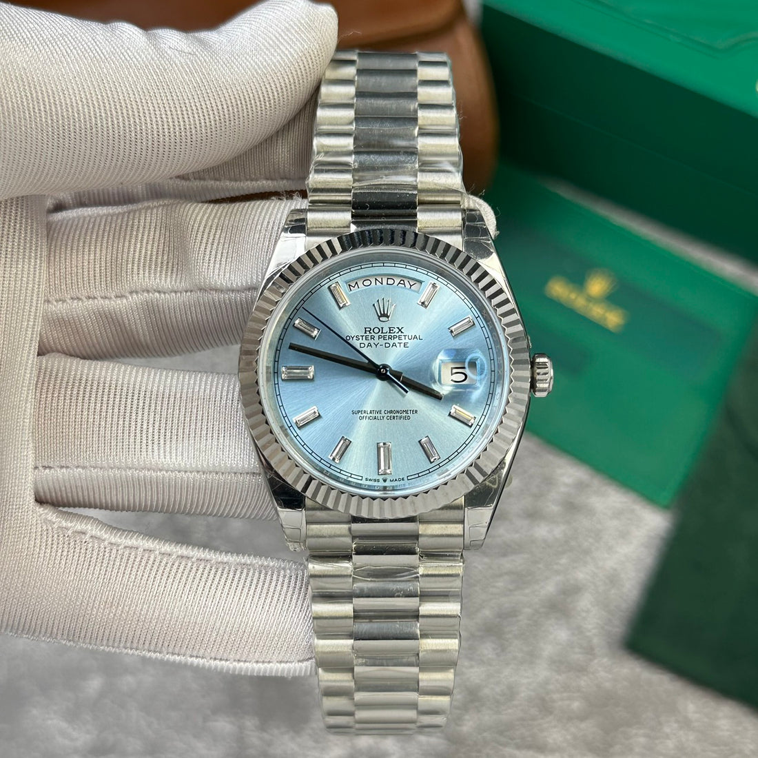 Rolex Day-Date 228236 Bracelet President V2 40 mm