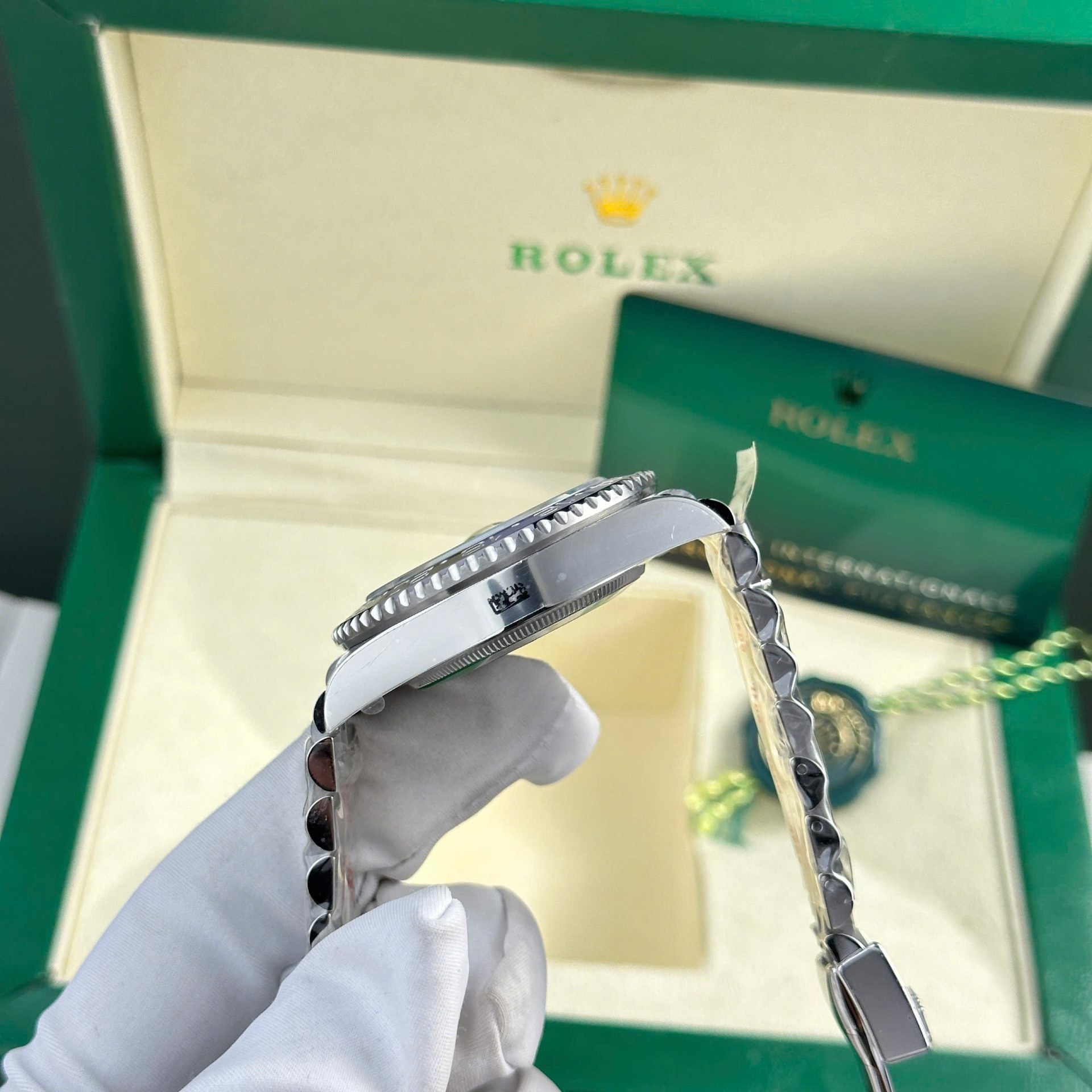 Rolex GMT-Master II 126710BLNR Batgirl bracelet Jubilée 40mm