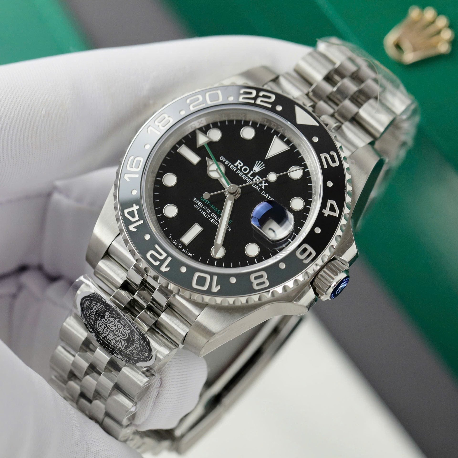 Rolex GMT-Master II 126710GRNR Cadran noir 41mm