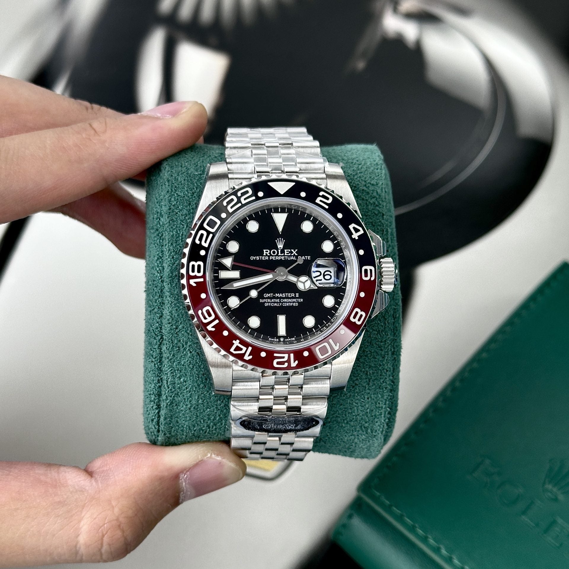 Rolex GMT-Master II Pepsi Cadran noir bracelet Jubilee 40 mm
